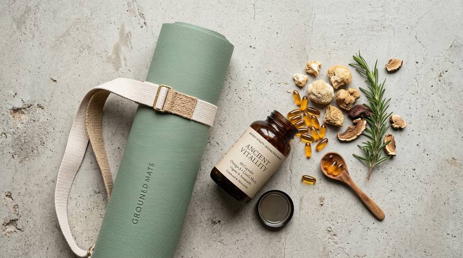 Geometric visualization of brain waves during deep yoga for mental focus.